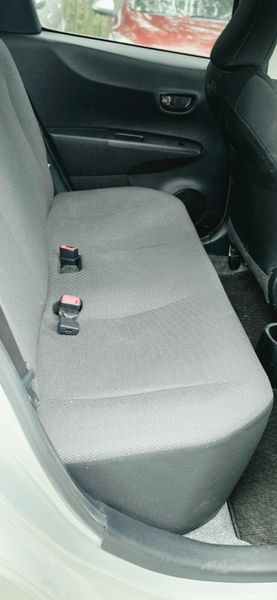 Toyota Vitz 2014 401142551