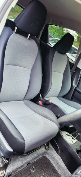 Toyota Vitz 2014 401142581