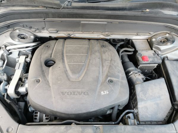 Volvo XC90 2018 401163331