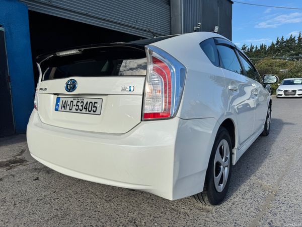 Toyota Prius 2014 401179851