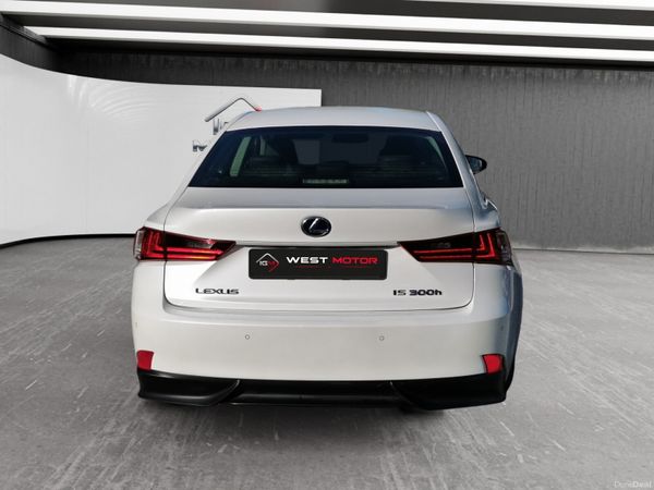 Lexus IS 2015 2.5 Hybrid 401184185