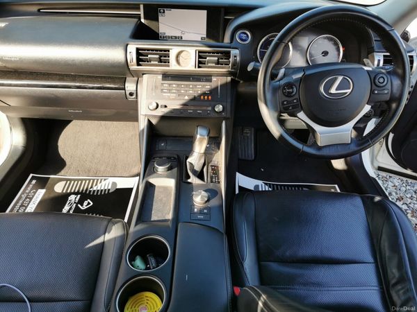 Lexus IS 2015 2.5 Hybrid 401184115