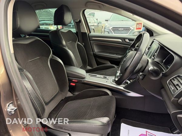 Renault Mégane Dynamic S Nav Low Milage! 401235333