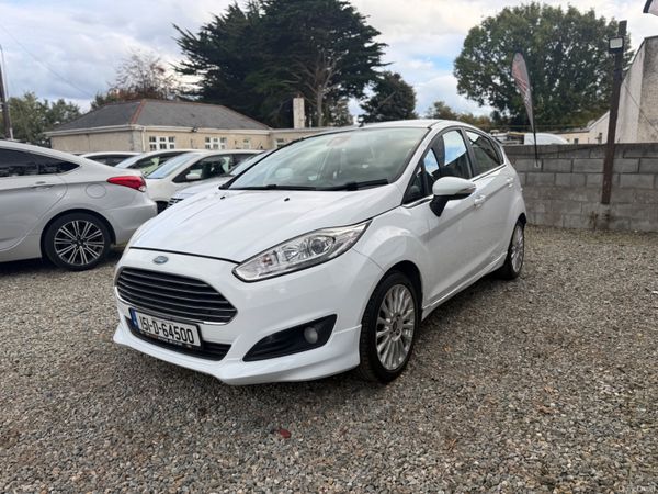 Ford fiesta **2015** 401482967