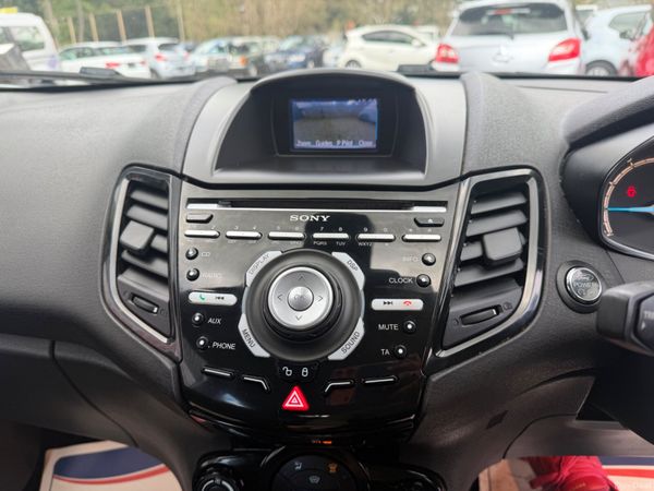 Ford fiesta **2015** 401482981