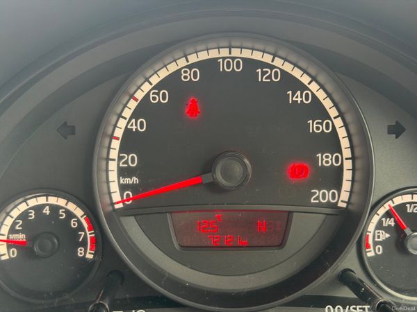 VW UP 2 013 401483329