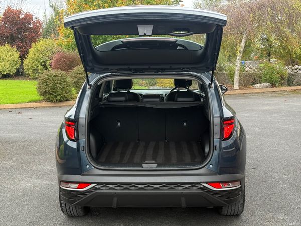 High Spec Immaculate 2022 Hyundai Tucson Executiv! 401400477