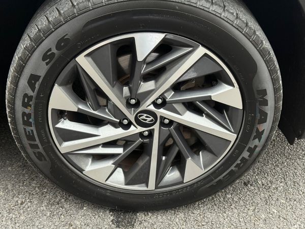 High Spec Immaculate 2022 Hyundai Tucson Executiv! 401400545