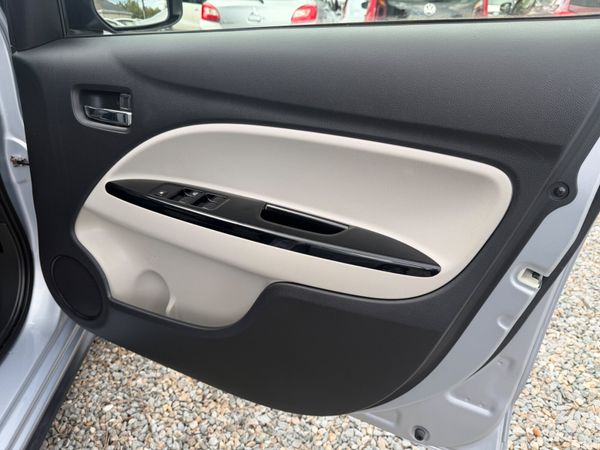 Mitsubishi Mirage 2017 **low Milage ** 401431441