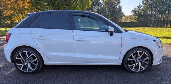 Audi A1 /Auto /Reverse camera/ New NCT & Tax 401555443