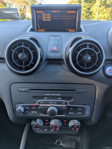 Audi A1 /Auto /Reverse camera/ New NCT & Tax 401555515