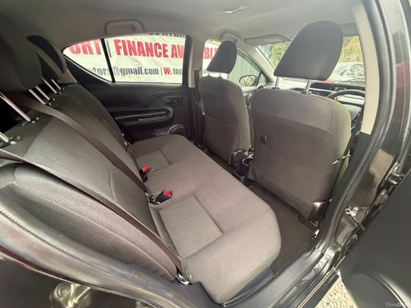 Toyota Aqua 2018** finance Available ** 401570691