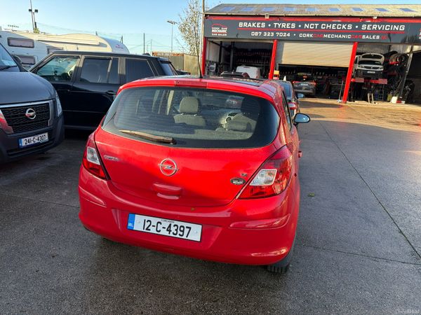 Opel Corsa 2012 401590123