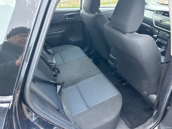 Toyota Auris 2014 401507603