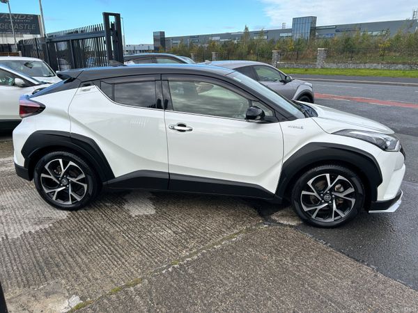 TOYOTA C-HR 2017, 1.8 HYBRID AUTO LOW KM HIGH SPEC 401603905