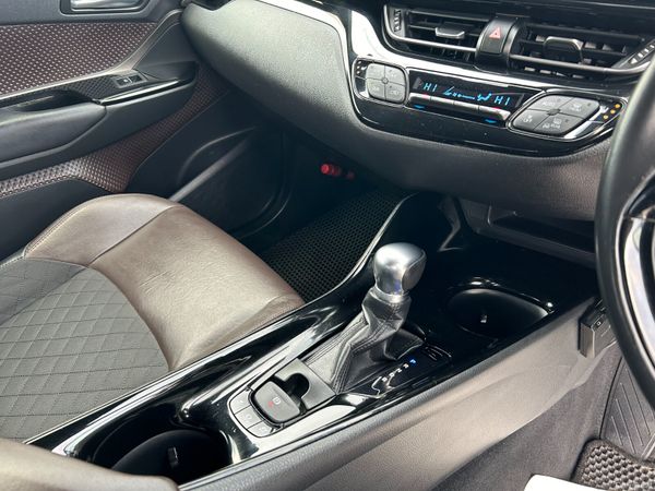 TOYOTA C-HR 2017, 1.8 HYBRID AUTO LOW KM KM SPEC 401610341
