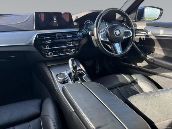 BMW 5-Series 520D M-Sport 401884287
