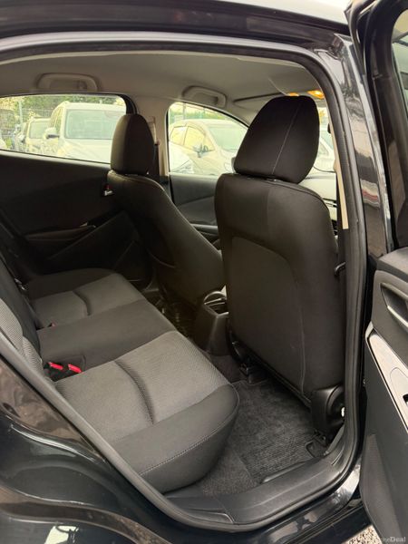 Mazda Demio Automatic 402040435