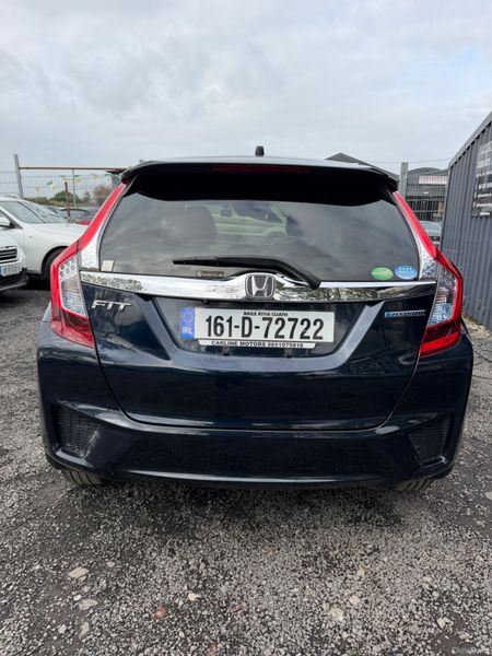 Honda Fit Hybrid Automatic 402045199