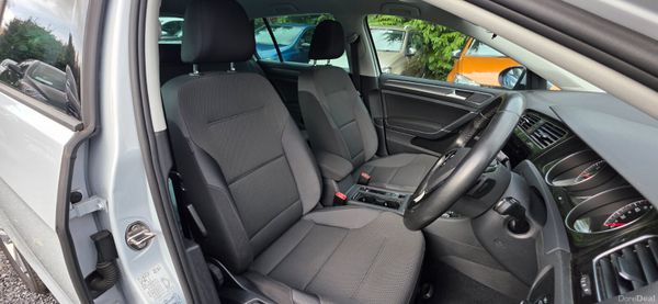 172 golf auto mk7.5. 33k km. 402048315