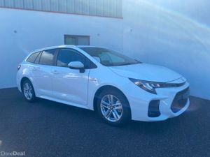 Suzuki Swace 1.8 Full Hybrid Sz-t CVT - Image 3