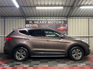 2014 142 Hyundai Santa FE 2WD Manual 7 Seat - Image 4