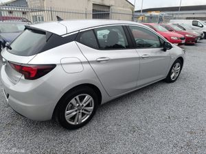 2017 Vauxhall Astra 1.6 cdti 16v tech line - Image 4