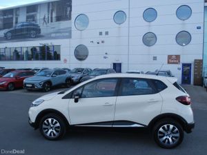 Renault Captur dCi 90 Expression - Image 2
