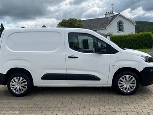 2019 Peugeot Partner Professional 1.6 BlueHDi 100b - Image 4