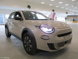 NEW 261 OFFERS- FIAT 600 HYBRID MHEV 1.2 PET AUTO - Image 3