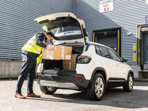 NEW 261 OFFERS- JEEP AVENGER LONGITUDE COMMERCIAL - Image 4