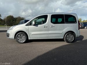 Wheelchair Car - Image 4