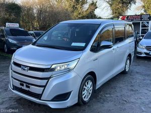 182 Toyota Voxy Hybrid Power Door - Image 2