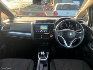 Honda fit auto hybrid low millage - Image 4