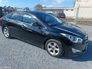 2013 Hyundai i40  1.7 crdi executive - Image 3