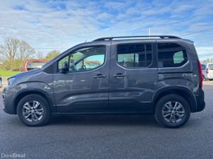 Wheelchair Car - Image 3