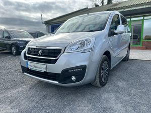 Wheelchair Car - Image 3