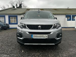 Wheelchair Car - Image 2