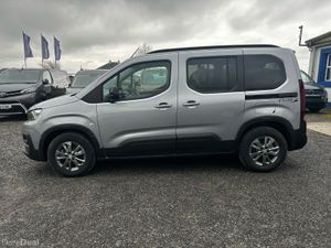 Wheelchair Car - Image 4