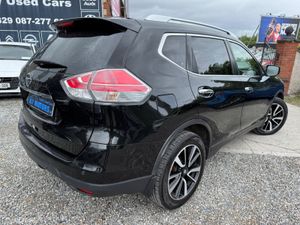 2017 Nissan X-Trail  1.6 SV MOON - Image 4