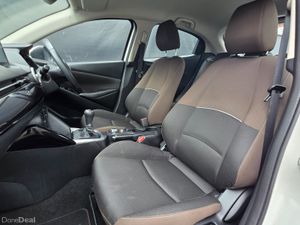 2021 Mazda Mazda2 1.5 M Hybrid // NEW NCT - Image 4
