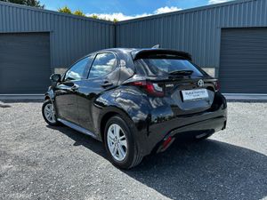 Toyota Yaris 231’ 1.5 Hybrid LUNA EXTREMELY LOW KM - Image 3