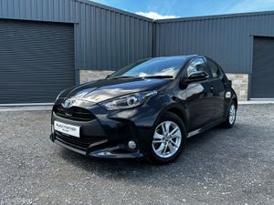 Toyota Yaris 231’ 1.5 Hybrid LUNA EXTREMELY LOW KM - Image 2