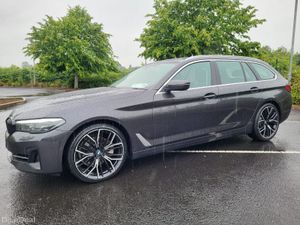 2021 BMW 520D SE AUTO TOURING WITH M SPORT ALLOYS - Image 2