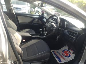 Toyota Avensis 2017 - Image 4