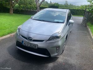 Toyota Prius 2014 HYBRID - Image 3