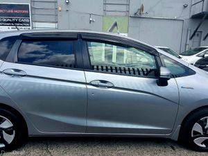 2014 Honda Fit Hybrid L Package | Half Leather - Image 4