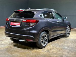 Honda Vezel HYBRID 1.5L AUTOMATIC - HALF LEATHER U - Image 4