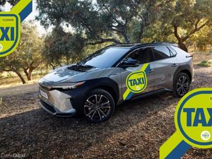 TOYOTA BZ4X / 252 / ELECTRIC / AUTO / TAXI SPEC - Image 2