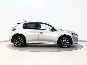 *83* 2023 Peugeot 208 1.2 GT PURETECH - Image 3